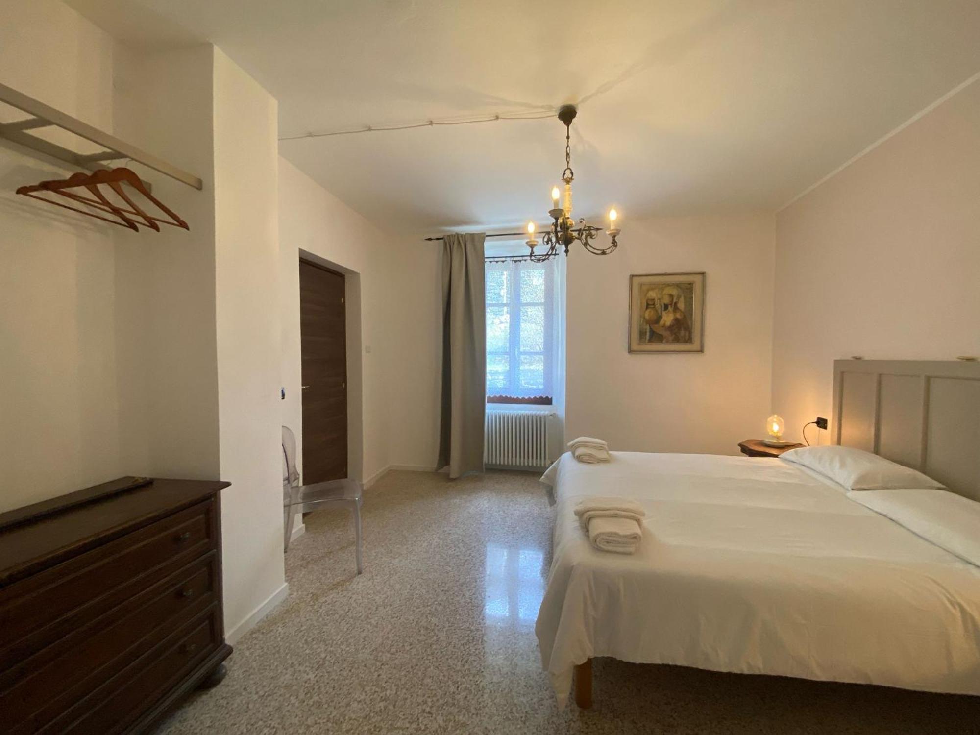 베르세토 La Lupa E L'Orso B&B 외부 사진