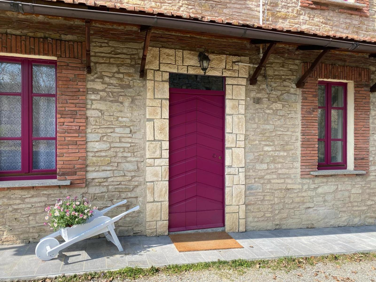 베르세토 La Lupa E L'Orso B&B 외부 사진