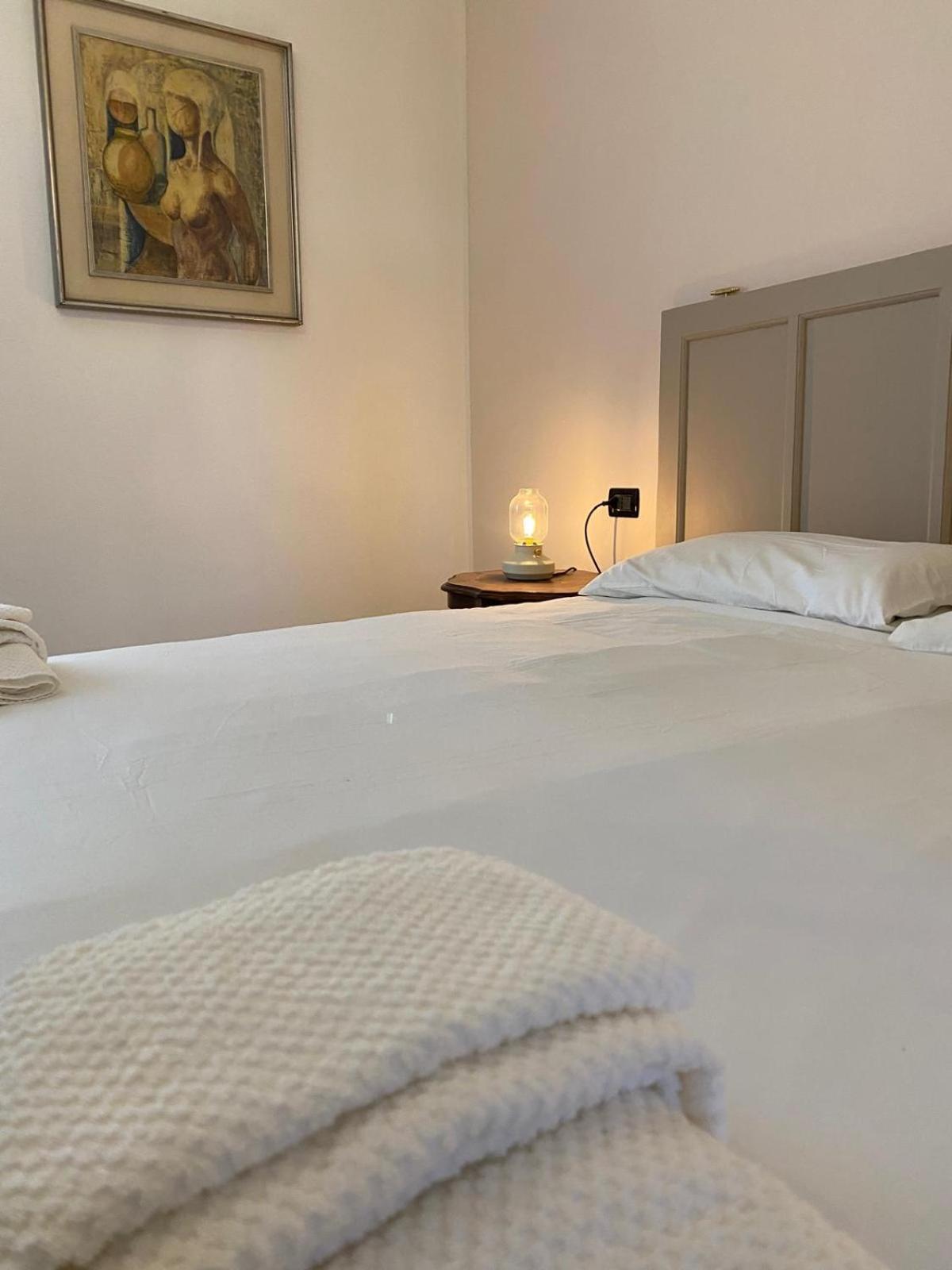 베르세토 La Lupa E L'Orso B&B 외부 사진