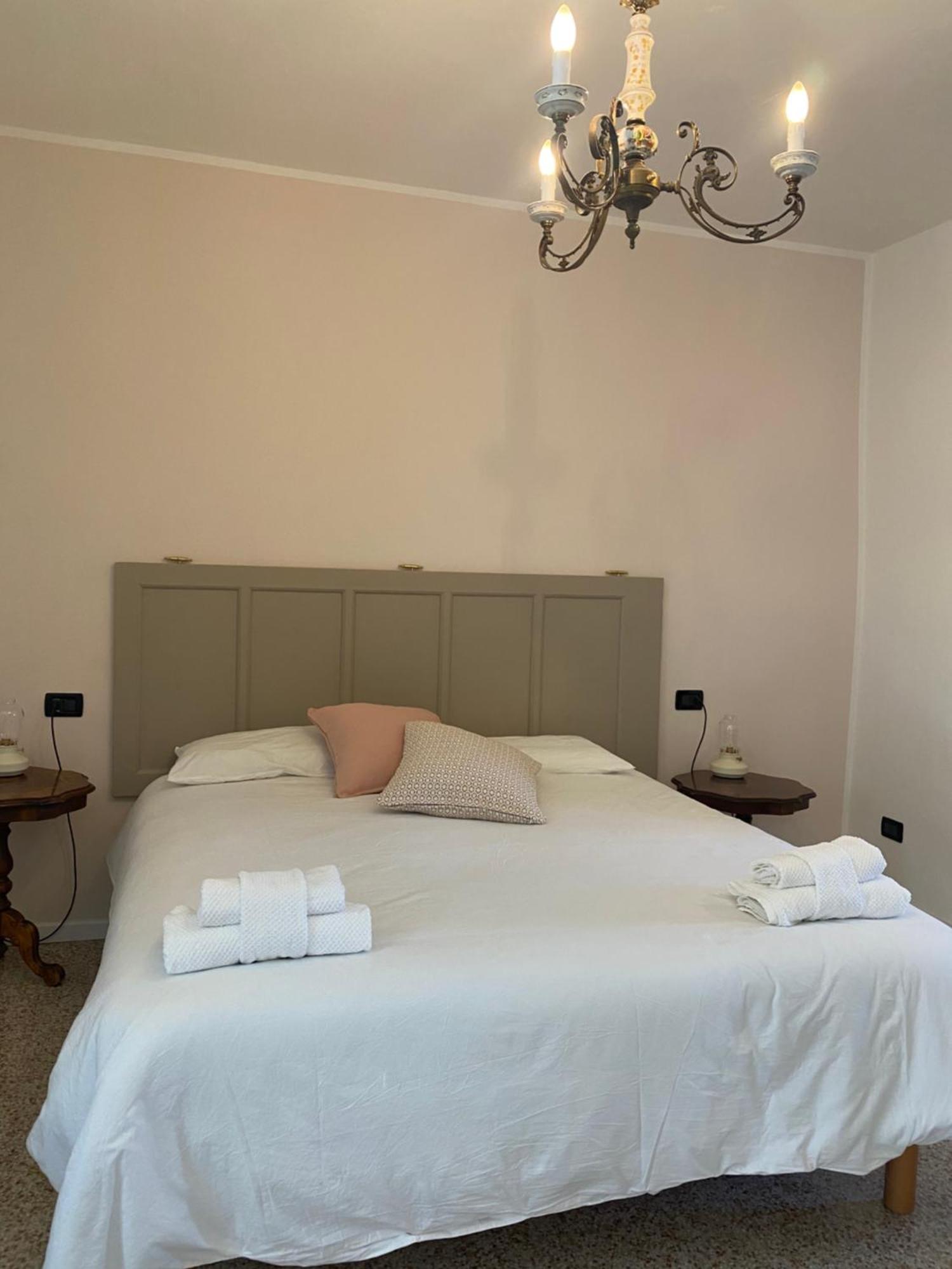 베르세토 La Lupa E L'Orso B&B 외부 사진